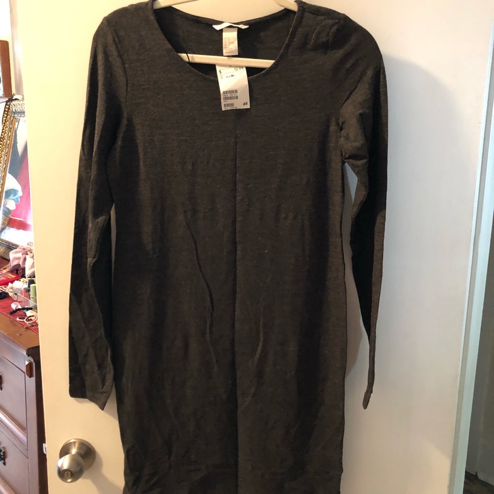 H&M Women’s Gray Knit Dress Size MEDIUM NWT